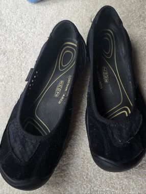 Keen Women's Black Slip-On Ballet Flats, 9